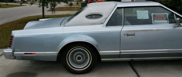 1978 Lincoln Mark Series 2 door coupe, moonroof, AM/FM/8 track, CB radio - photo 3