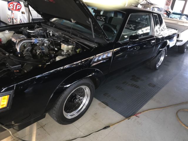 1987 Buick Grand National GNX - photo 2