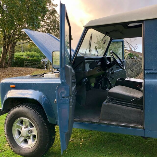 1990 Land Rover Defender 3.5L V8 County SW - photo 9