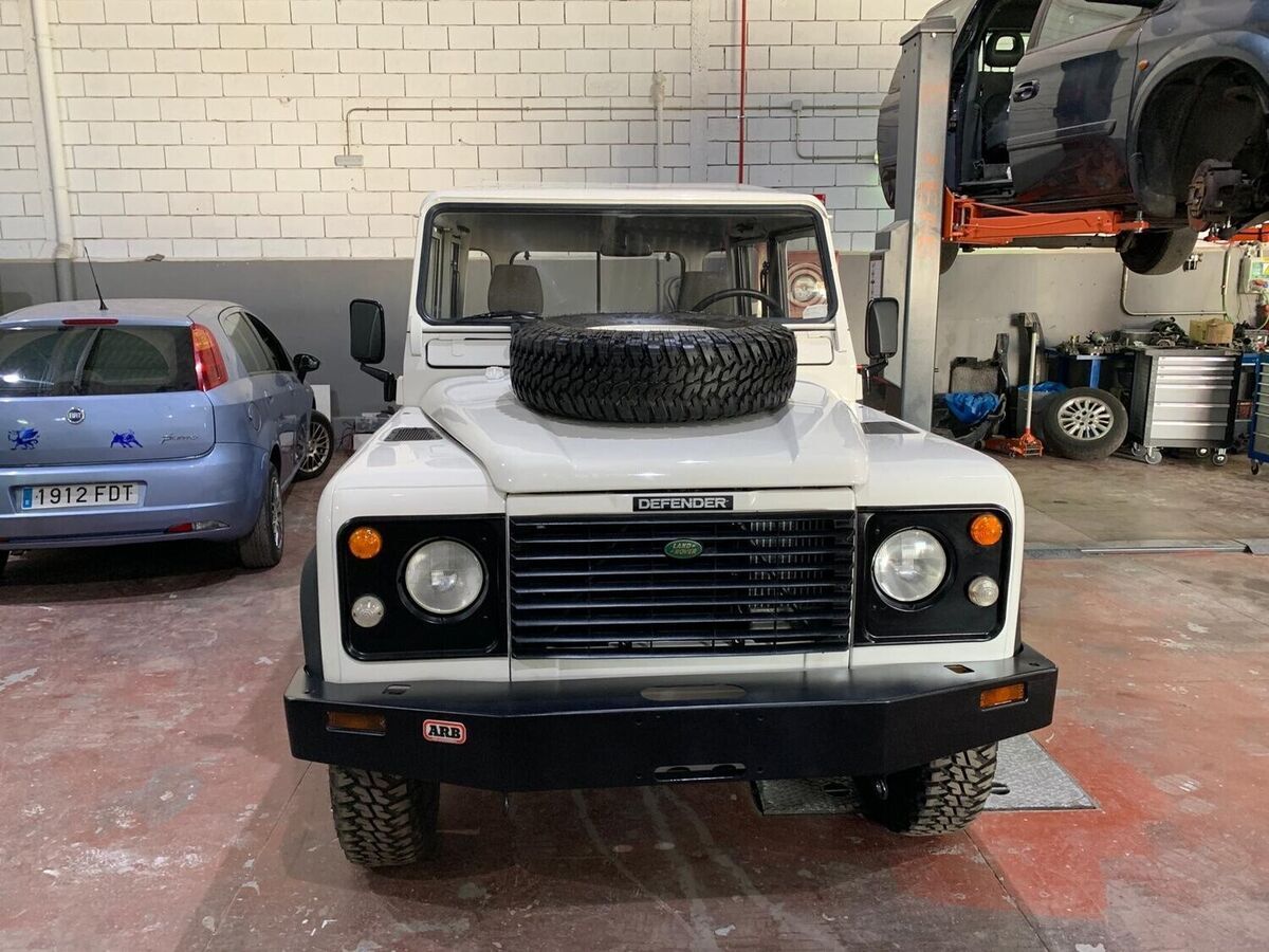 1993 Land Rover Defender - photo 3