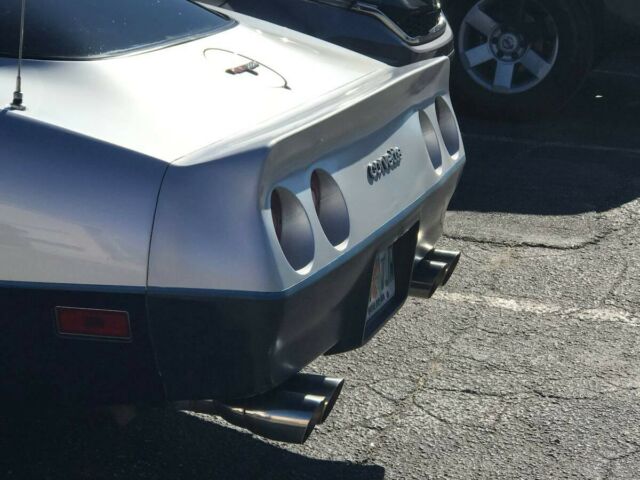 1981 Chevrolet Corvette - photo 12