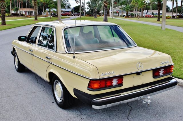 1978 Mercedes-Benz 200-Series 240D Great Driver A/C Diesel 4-Speed - photo 3