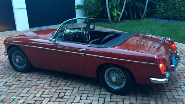 1966 MG MGB - photo 2