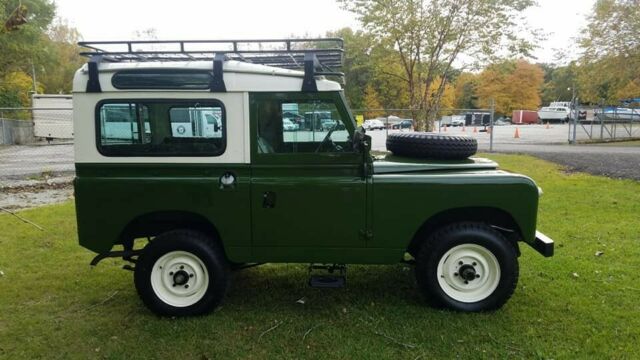 1963 Land Rover Defender Santana