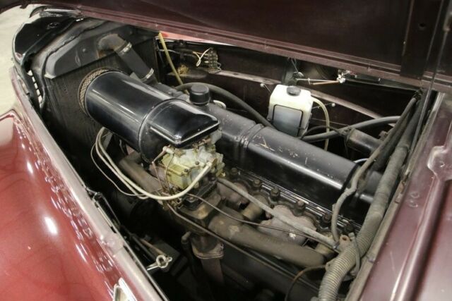 1940 Buick Series 80 Limited Formal Sedan - photo 4