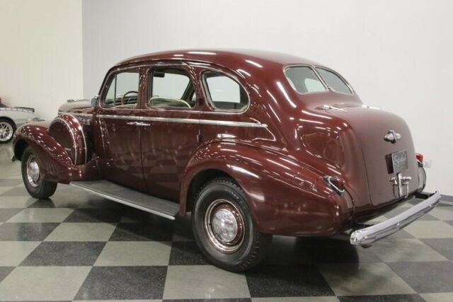 1940 Buick Series 80 Limited Formal Sedan - photo 9
