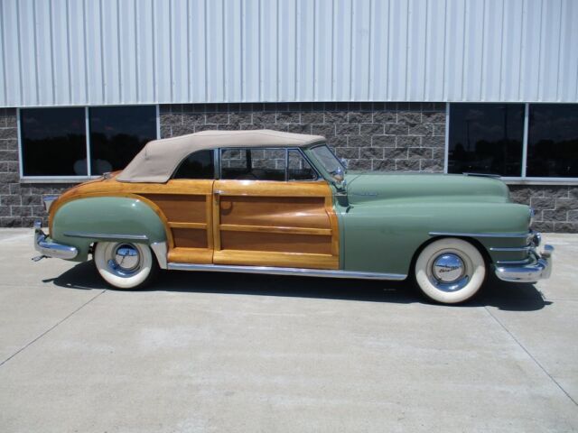 1947 Chrysler Town & Country Convertible - photo 6