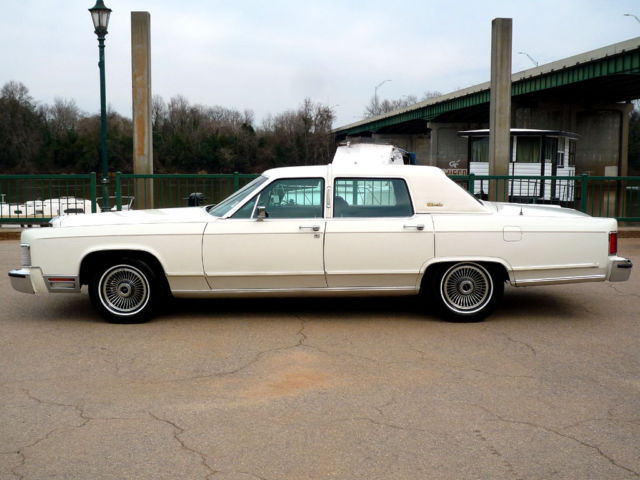1979 Lincoln Continental - photo 9