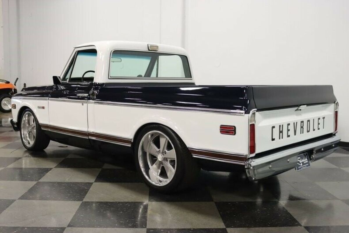 1972 Chevrolet C-10 Cheyenne Restomod - photo 10