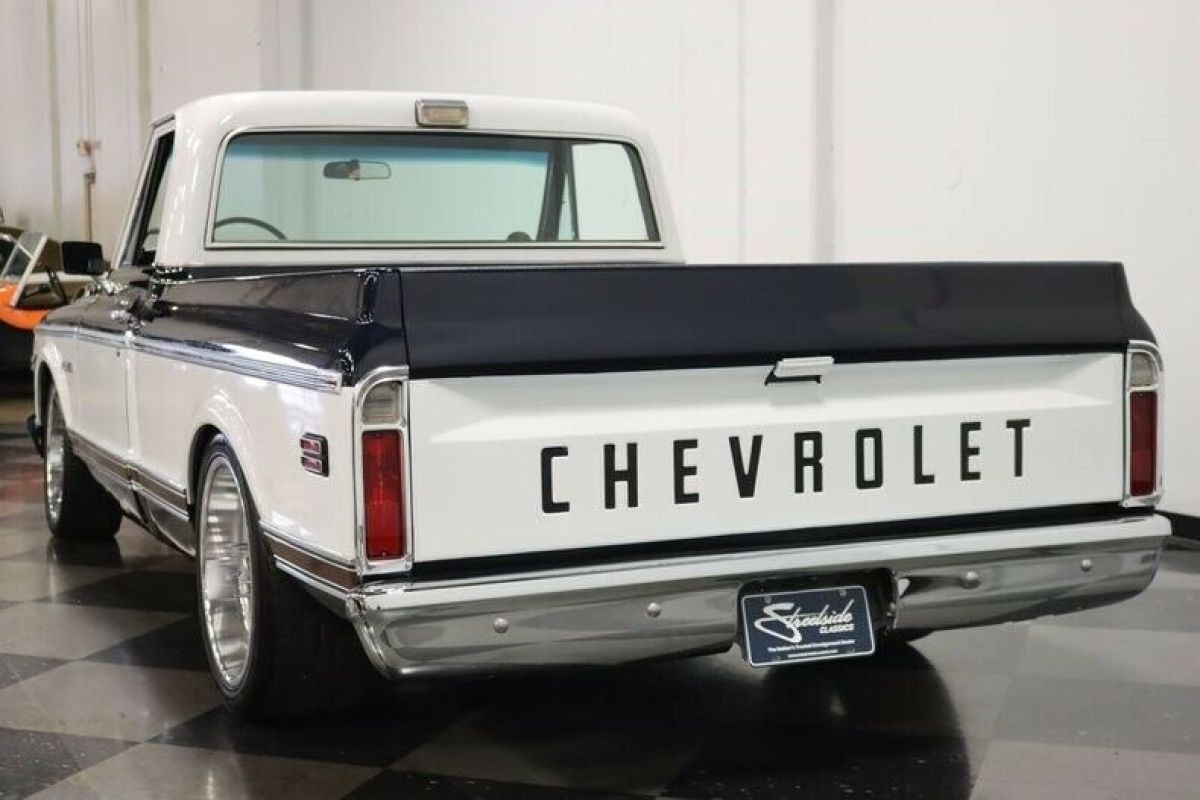1972 Chevrolet C-10 Cheyenne Restomod - photo 11