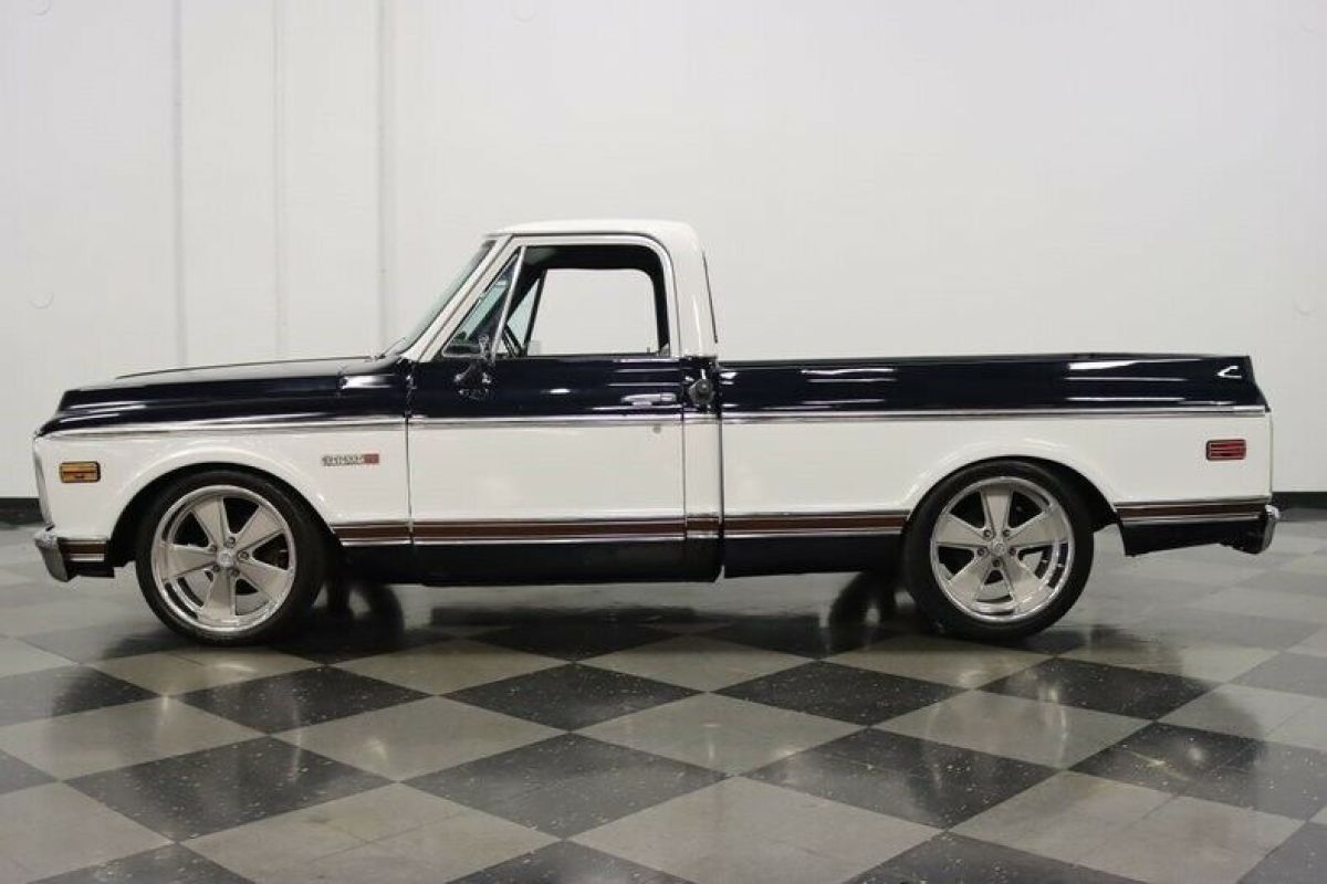 1972 Chevrolet C-10 Cheyenne Restomod - photo 3