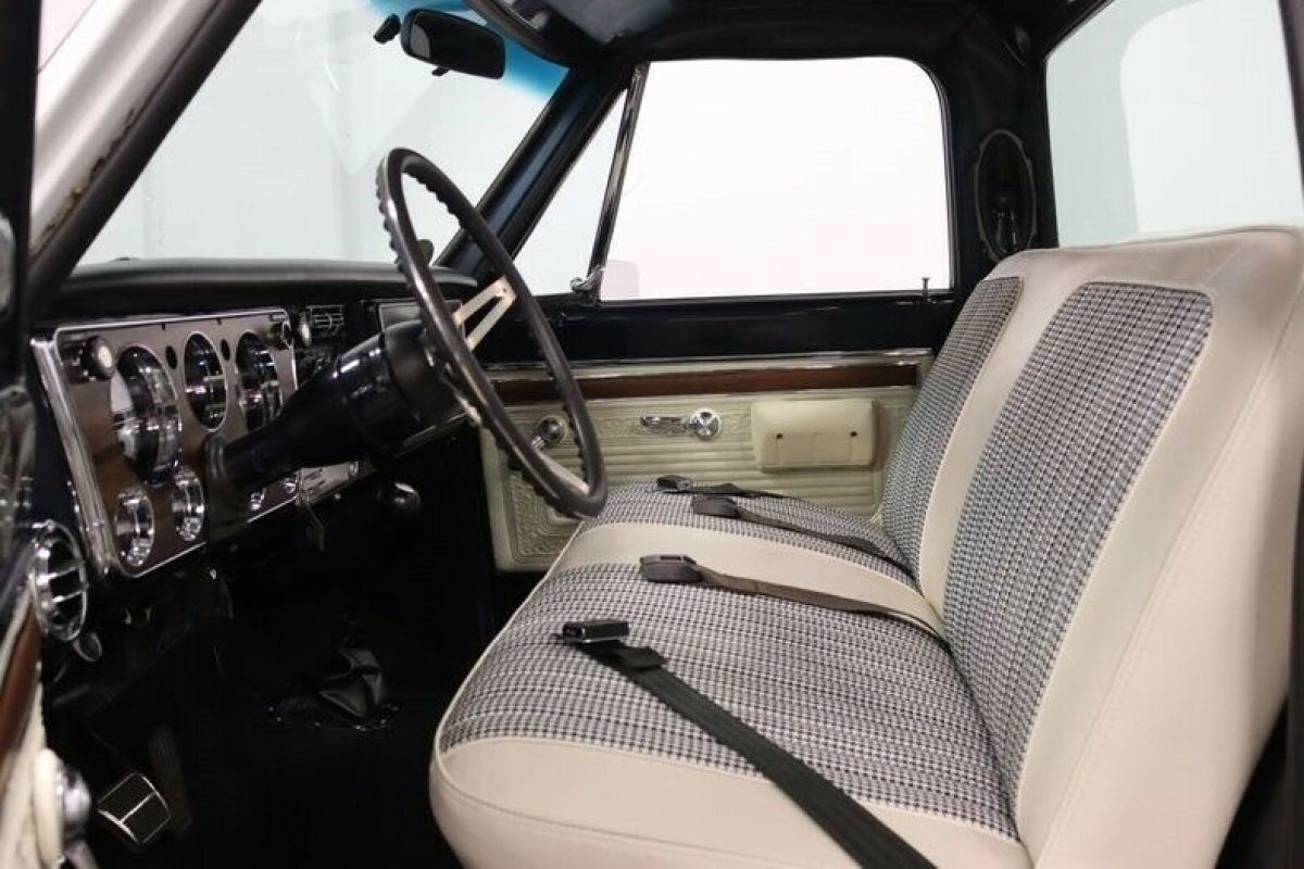 1972 Chevrolet C-10 Cheyenne Restomod - photo 5