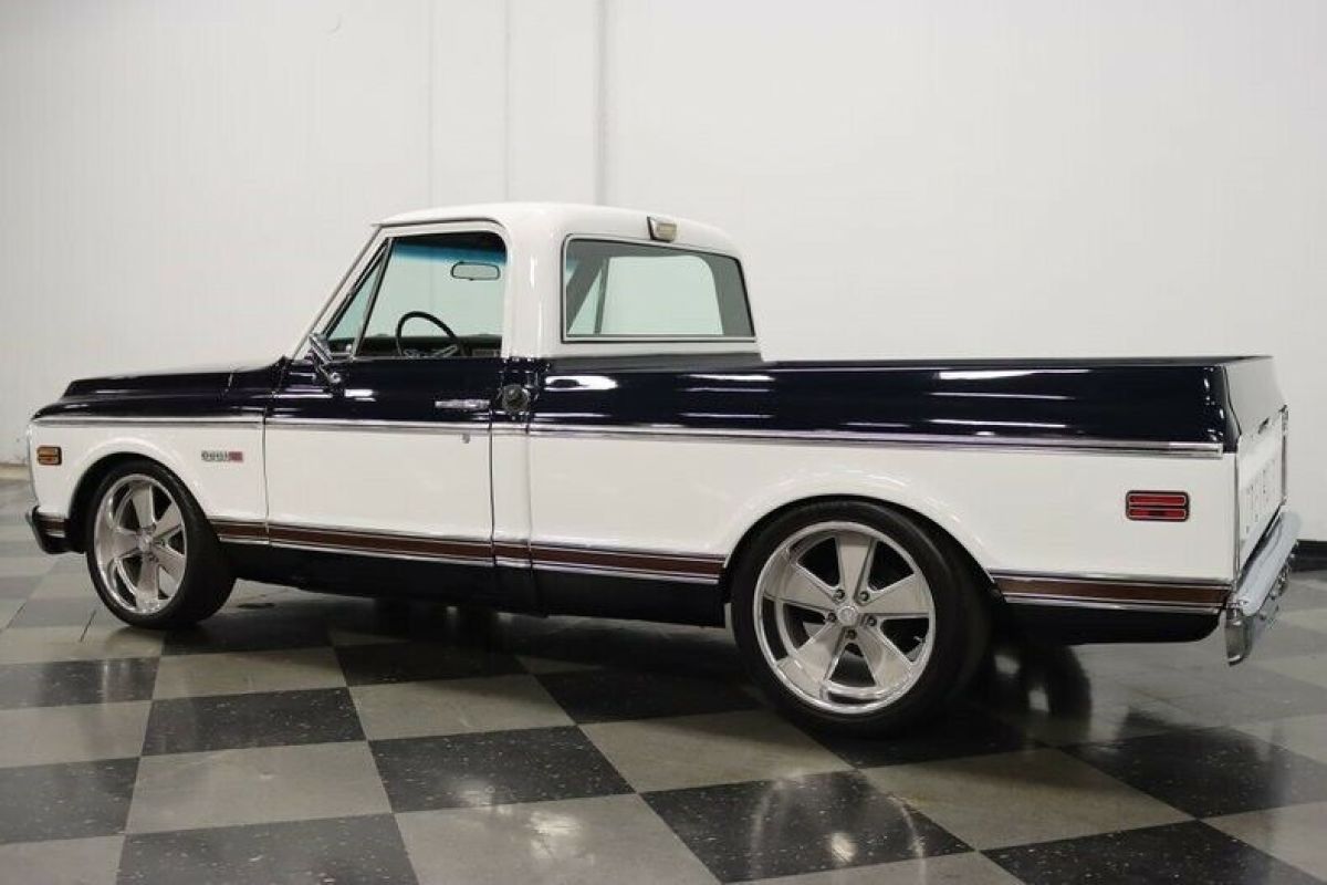 1972 Chevrolet C-10 Cheyenne Restomod - photo 9
