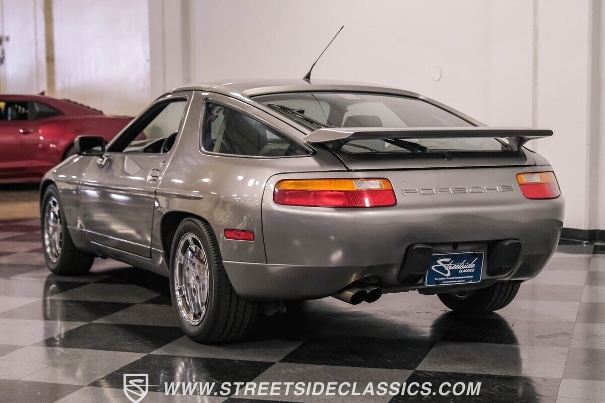 1989 Porsche 928 S4 - photo 10