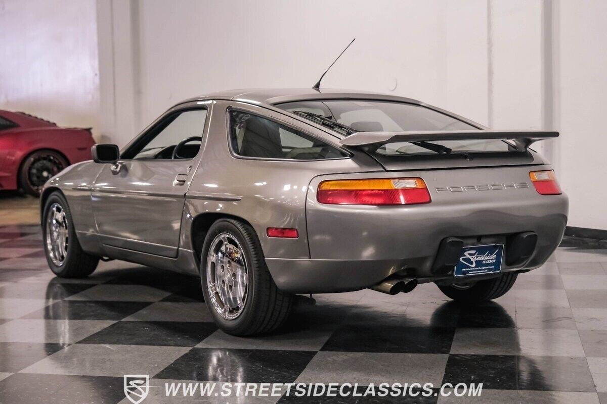 1989 Porsche 928 S4 - photo 9