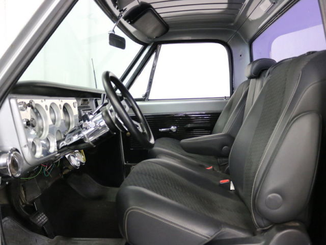 1967 Chevrolet C-10 Custom - photo 5