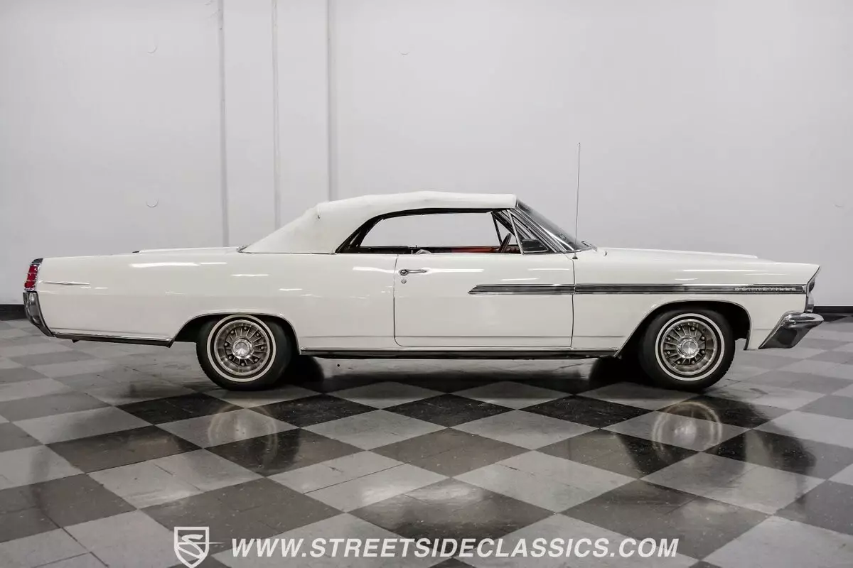 1963 Pontiac Bonneville Convertible - photo 13