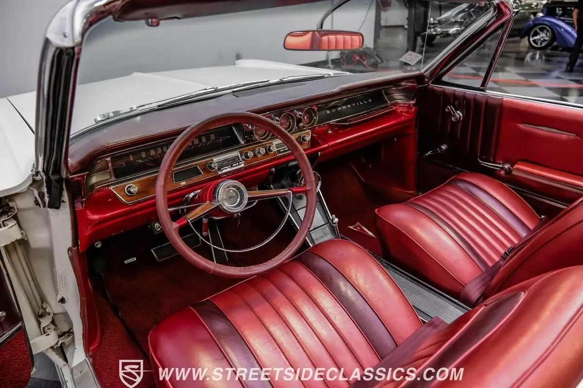 1963 Pontiac Bonneville Convertible - photo 5