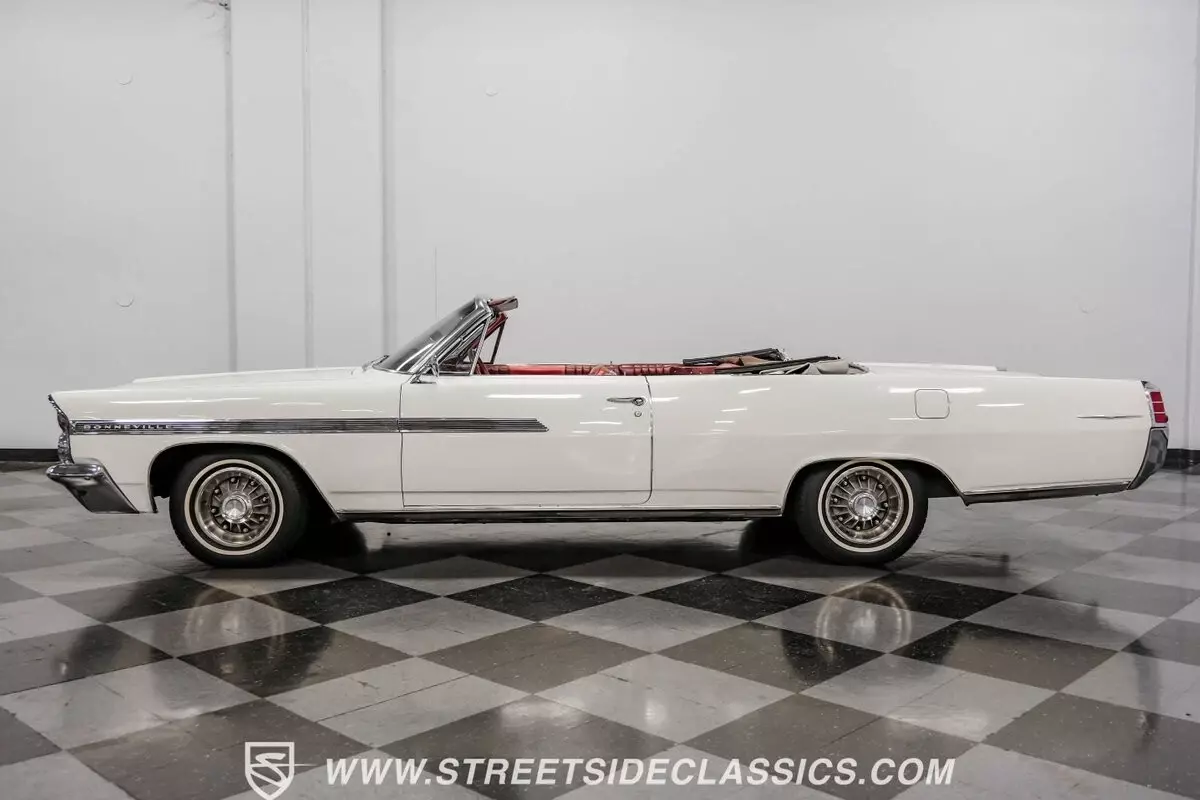 1963 Pontiac Bonneville Convertible - photo 7