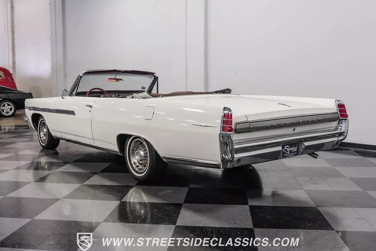 1963 Pontiac Bonneville Convertible - photo 9