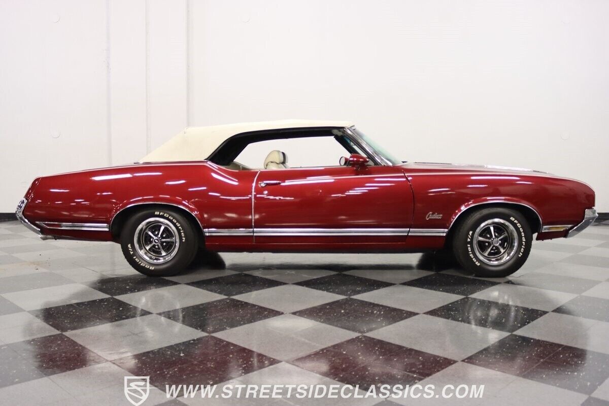 1970 Oldsmobile Cutlass Supreme Convertible - photo 13