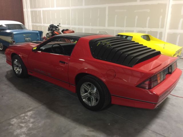 1987 Chevrolet Camaro IROC Z - photo 6