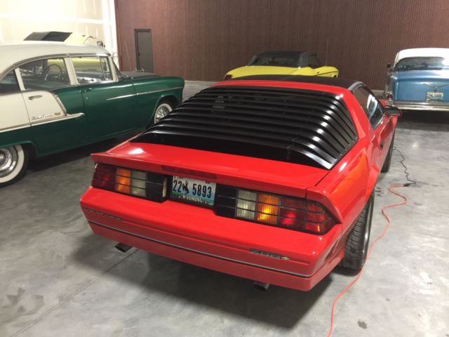 1987 Chevrolet Camaro IROC Z - photo 7