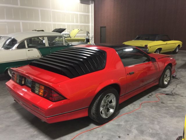 1987 Chevrolet Camaro IROC Z - photo 8