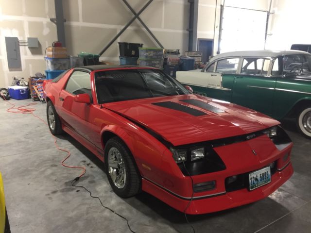 1987 Chevrolet Camaro IROC Z - photo 9