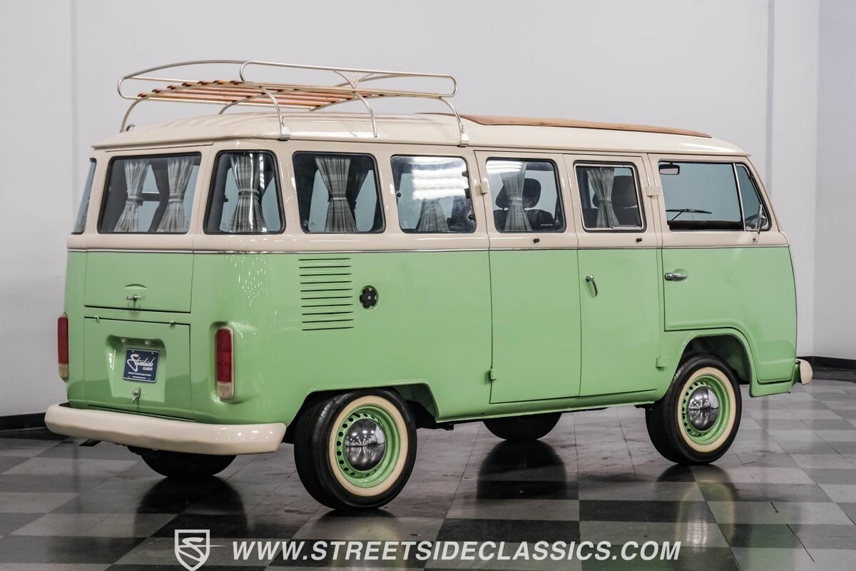 1994 Volkswagen Bus/Vanagon 13 Window Deluxe Bus - photo 13