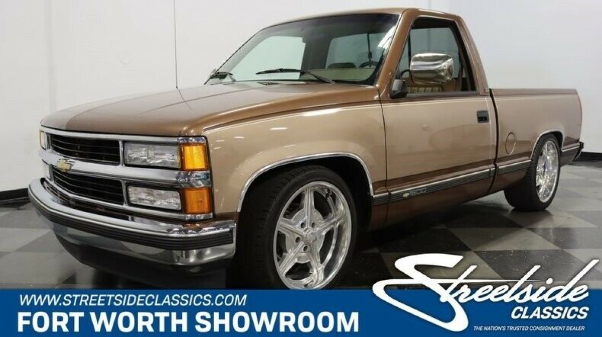 Very Sharp Silverado! 5.7L V8, Auto, Cold A/C, Great Colors, Clean Inside/Out! 1994 Chevrolet C/K Pickup 1500 Silverado