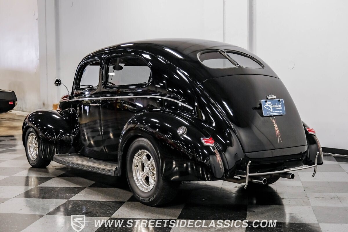 1940 Ford Tudor Sedan Streetrod - photo 10