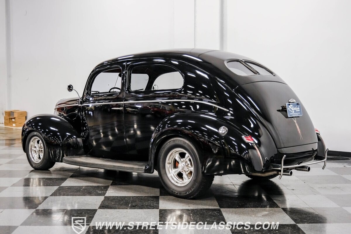1940 Ford Tudor Sedan Streetrod - photo 9