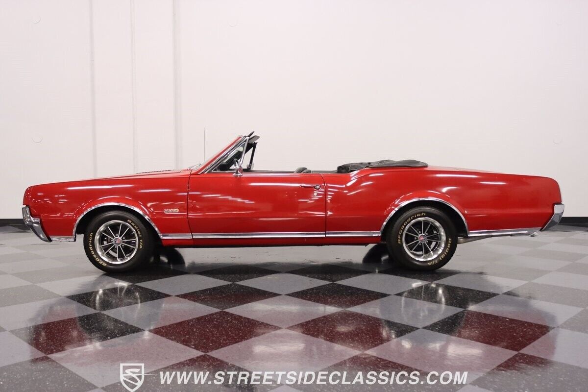 1967 Oldsmobile 442 Convertible - photo 3