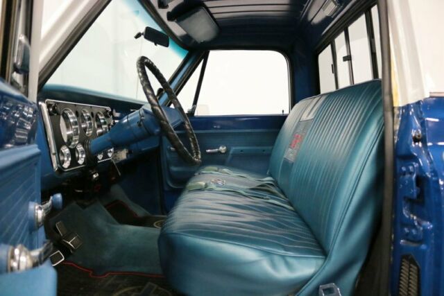 1972 Chevrolet C-10 Custom - photo 5