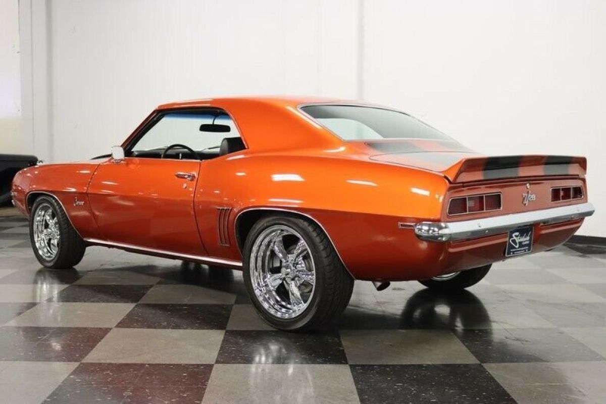 1969 Chevrolet Camaro - photo 10