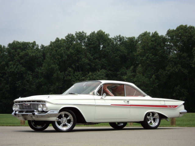 1961 Chevrolet Impala - photo 2