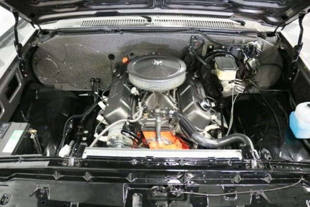 1984 Chevrolet C-10 Silverado - photo 4