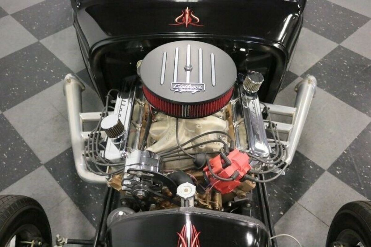 1932 Ford Model A 3 Window Coupe - photo 4