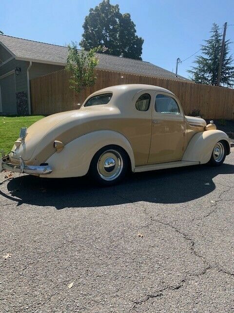 1938 Plymouth Deluxe Coupe - photo 2