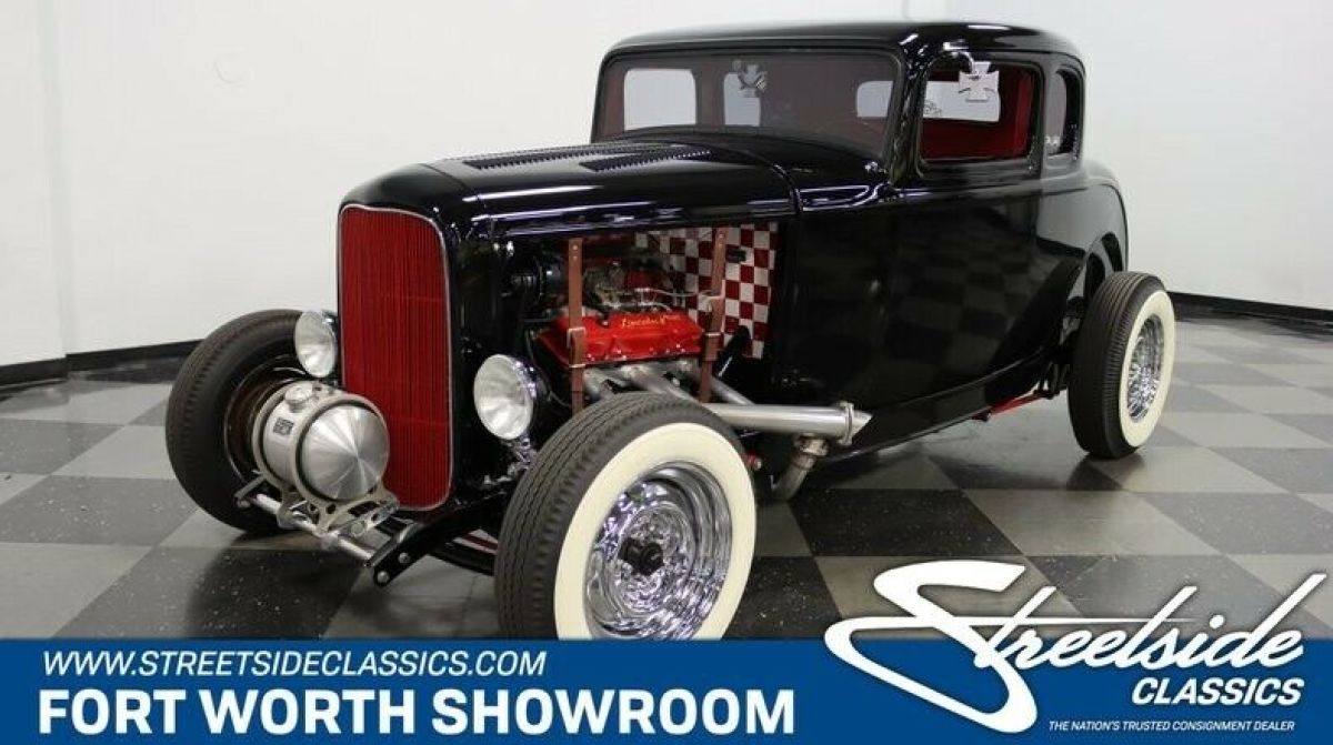 Very Streetable Deuce Coupe! 350 V8, 700R4 Auto, Front Disc Brakes, Sharp Rod! 1932 Ford 5-Window Coupe