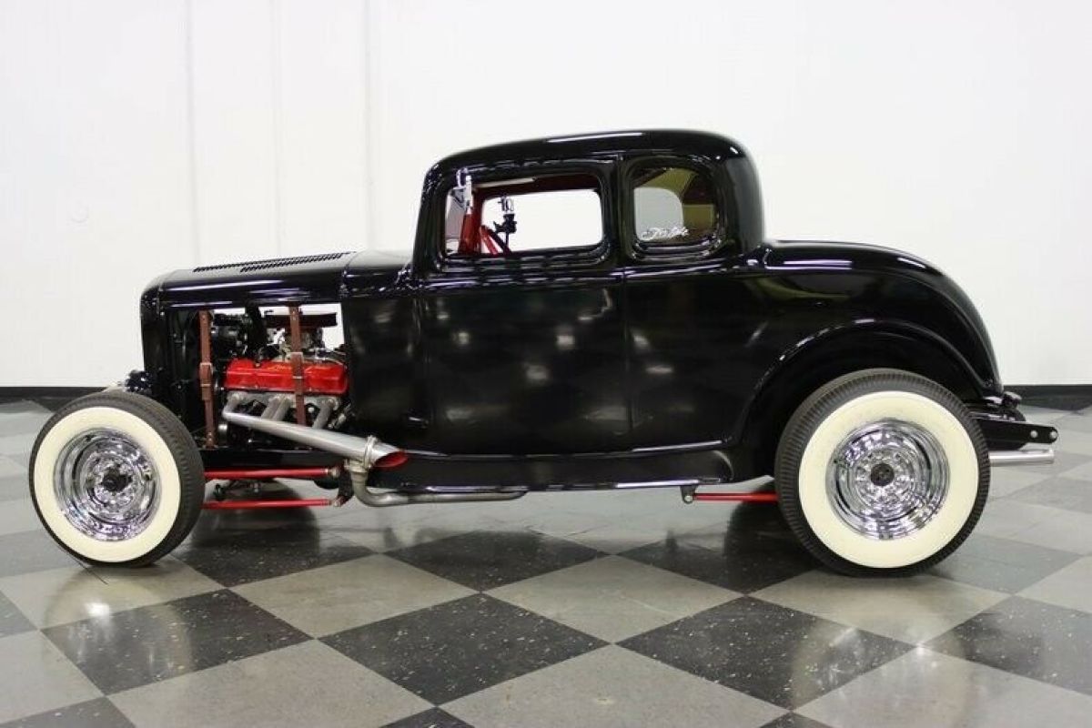1932 Ford 5-Window Coupe - photo 3
