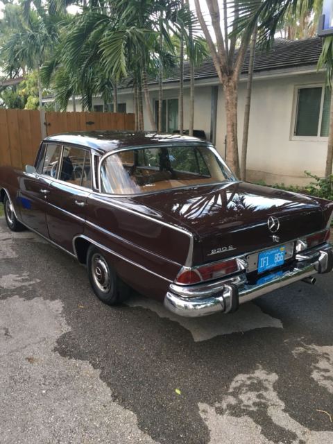 1966 Mercedes-Benz 200-Series - photo 3
