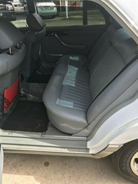 1987 Mercedes-Benz 500-Series SEL - photo 8
