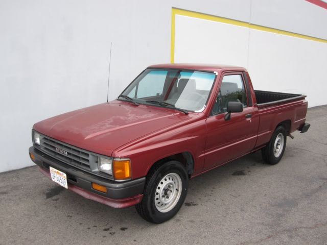 Very well maintained 1987 Toyota Pickup in original unrestored condition. 1987 Toyota Pickup