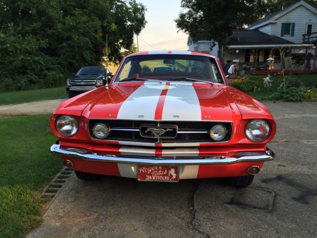 1965 Ford Mustang 2+2 - photo 2