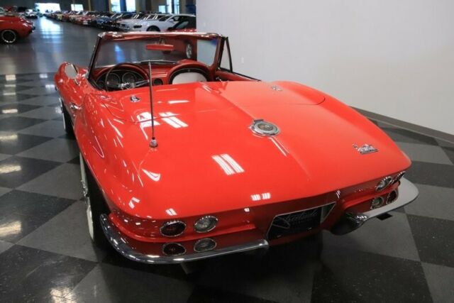 1966 Chevrolet Corvette Convertible - photo 11