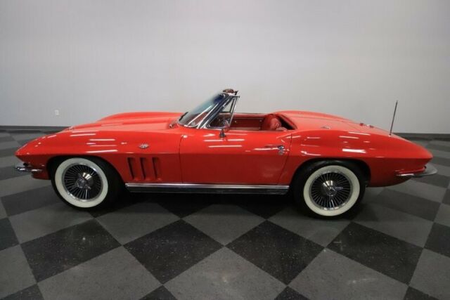 1966 Chevrolet Corvette Convertible - photo 8