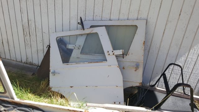 1953 Willys 1/4 ton utility - photo 2