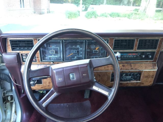 1987 Lincoln Town Car - photo 8